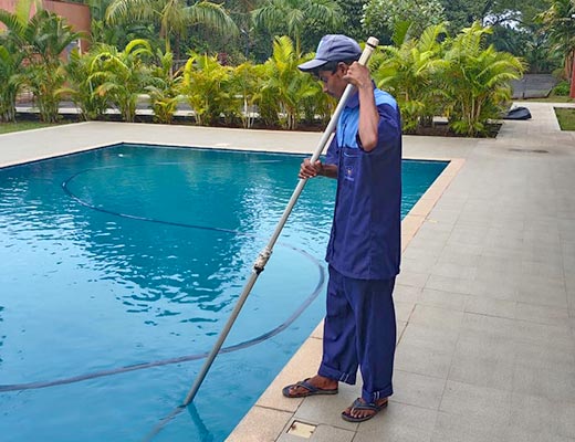 Swimming Pool Maintenance Services